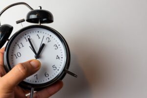 Cambio dell’ora: un risparmio energetico con implicazioni sulla salute