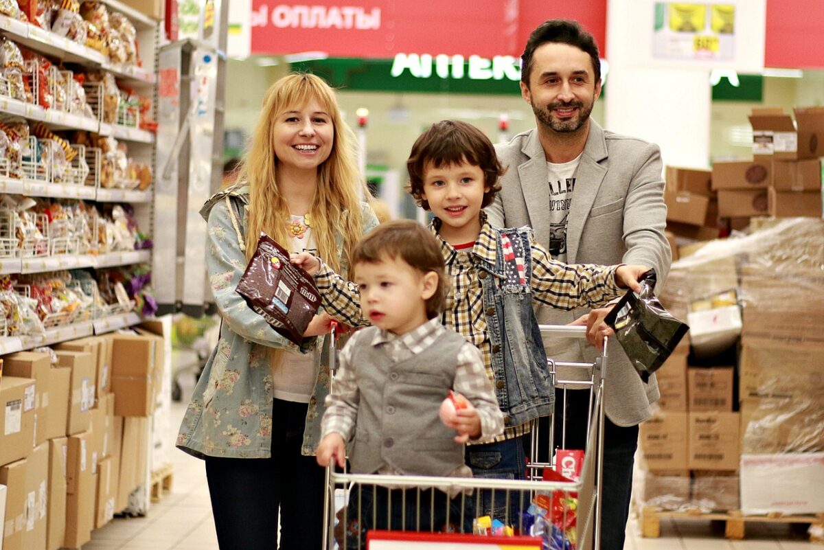 Bonifici tra familiari: come evitare controlli fiscali e presunzioni del Fisco Bonifici tra familiari: come evitare controlli fiscali e presunzioni del Fisco
