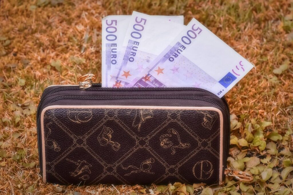 Arretrati docenti e ATA NoiPA agosto: quando arrivano, quanto valgono e come controllare il cedolino