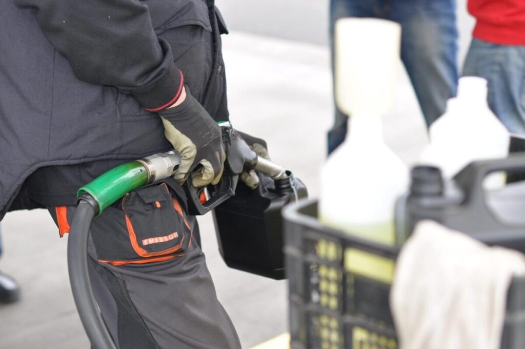 Carta di inclusione e spese per l’auto: pagamenti ammissibili e vincoli da osservare