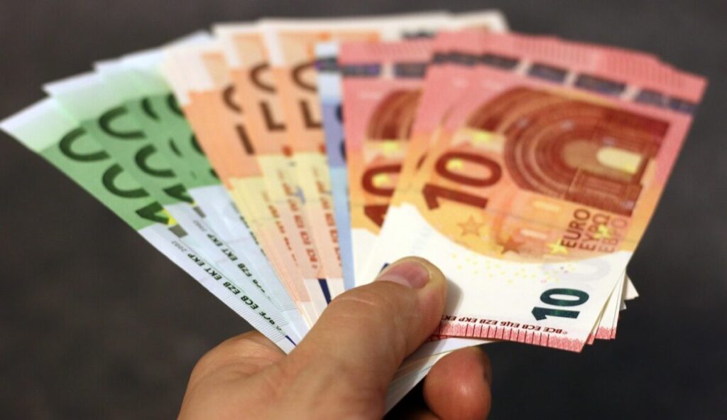 Dal 15 ottobre cambia la gestione fiscale della pensione Dal 15 ottobre cambia la gestione fiscale della pensione