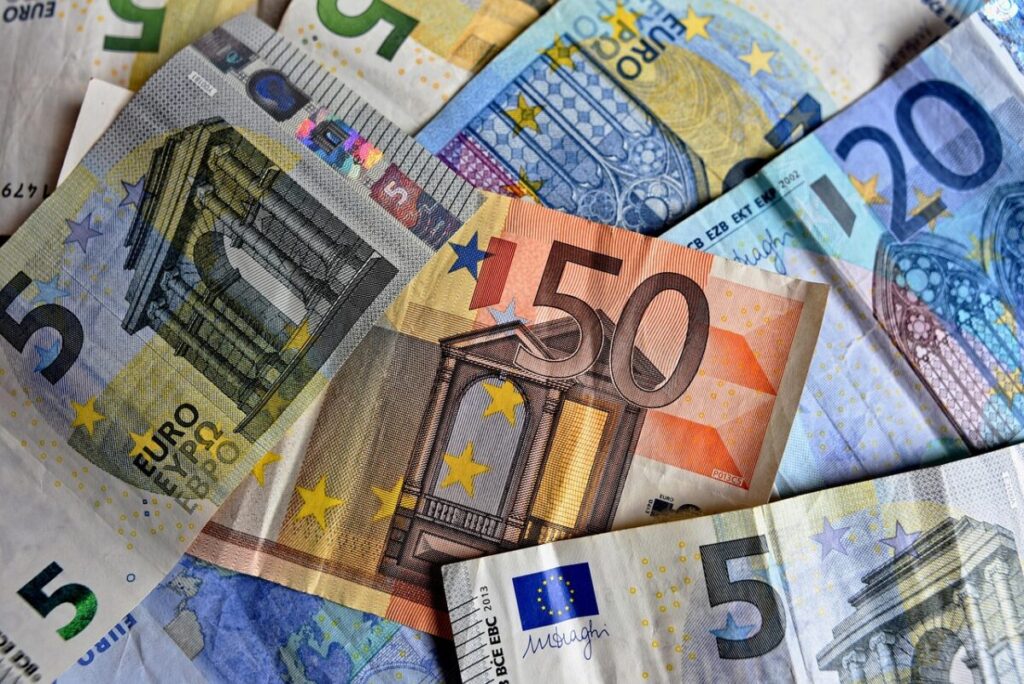 Le borse europee in ascesa: Milano riconquista la soglia dei 50mila punti