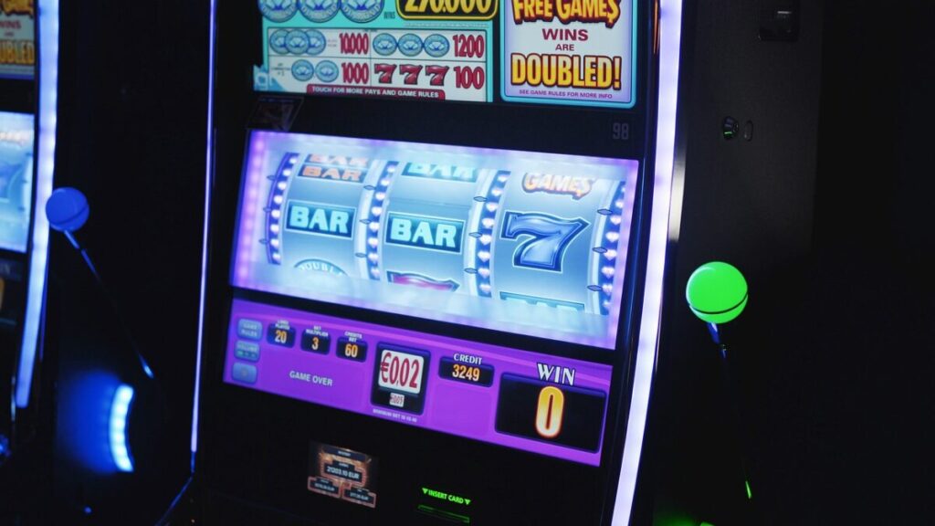 Slot machine in calo, ma il gioco non si ferma: come sta cambiando il mercato italiano Slot machine in calo, ma il gioco non si ferma: come sta cambiando il mercato italiano