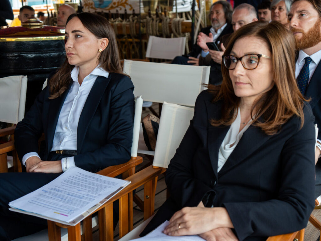 A bordo della nave più bella del mondo nasce una nuova figura professionale: l’evento speciale sul Vespucci a Trieste A bordo della nave più bella del mondo nasce una nuova figura professionale: l’evento speciale sul Vespucci a Trieste